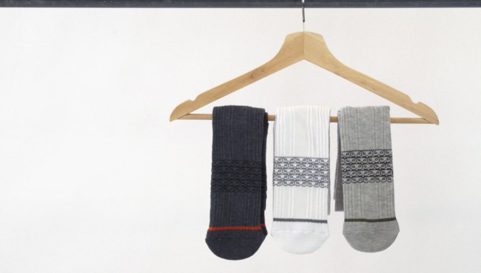 LOST SOLES: Stop Sock-Separation